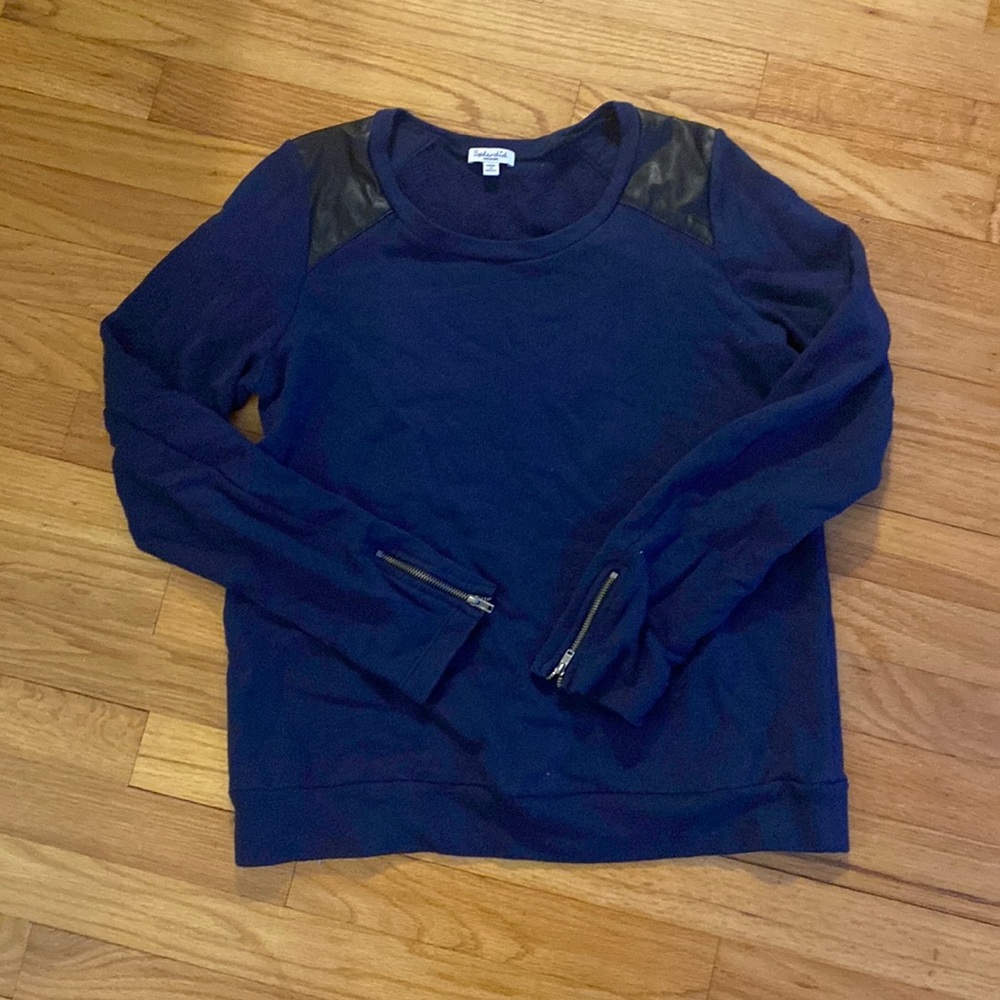 Splendid Women’s pullover medium